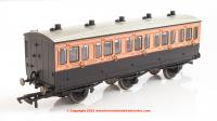 R40291 Hornby 6 Wheel 3rd Class Coach number 821 - LSWR -  Era 2